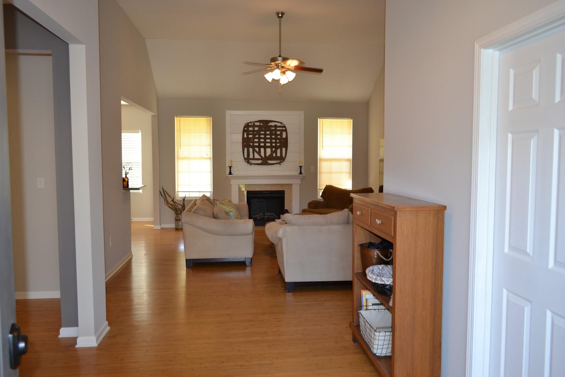 2606 Kings Point Road Knoxville, TN 37931 - Photo 4 of 23 B 2017-07-25 17.37.11