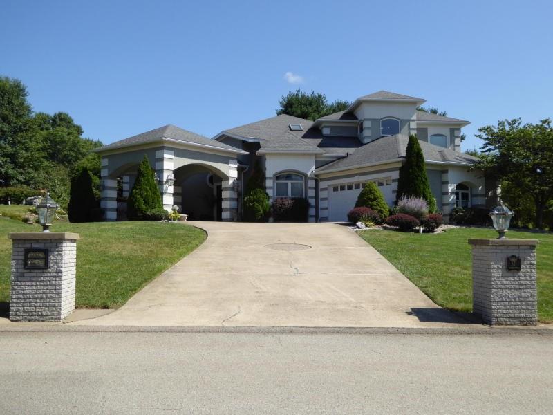 87 Farmview Drive Uniontown, PA 15401 - Photo 1 of 25