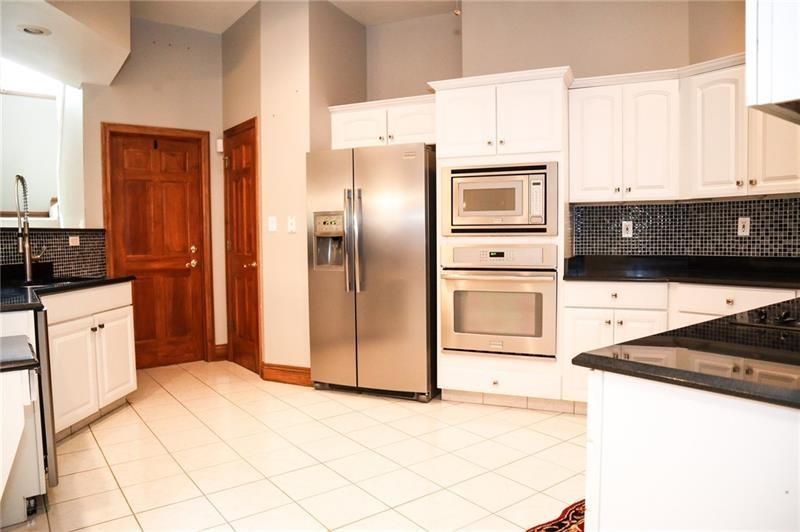 87 Farmview Drive Uniontown, PA 15401 - Photo 10 of 25