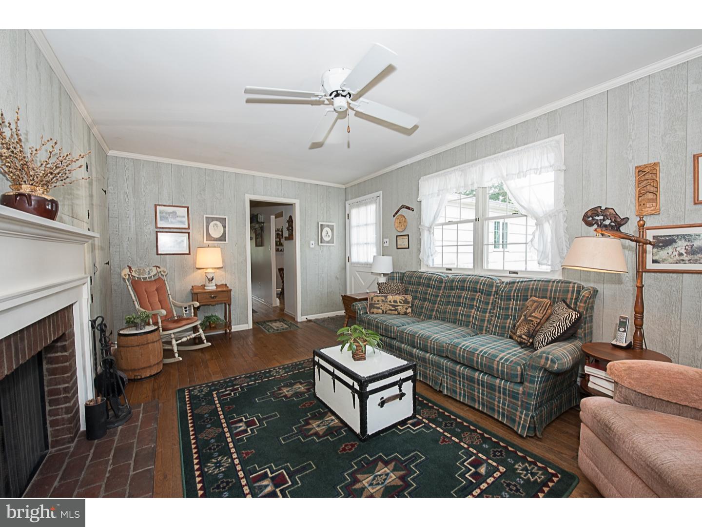 22 Brimfield Road Audubon, PA 19403 - Photo 10 of 25 Family Room