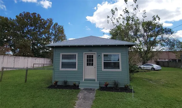 $1,595 | 200 Old Daytona Road, Deland, FL 32724