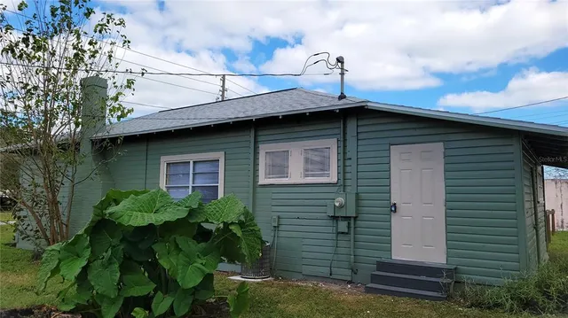 $1,595 | 200 Old Daytona Road, Deland, FL 32724