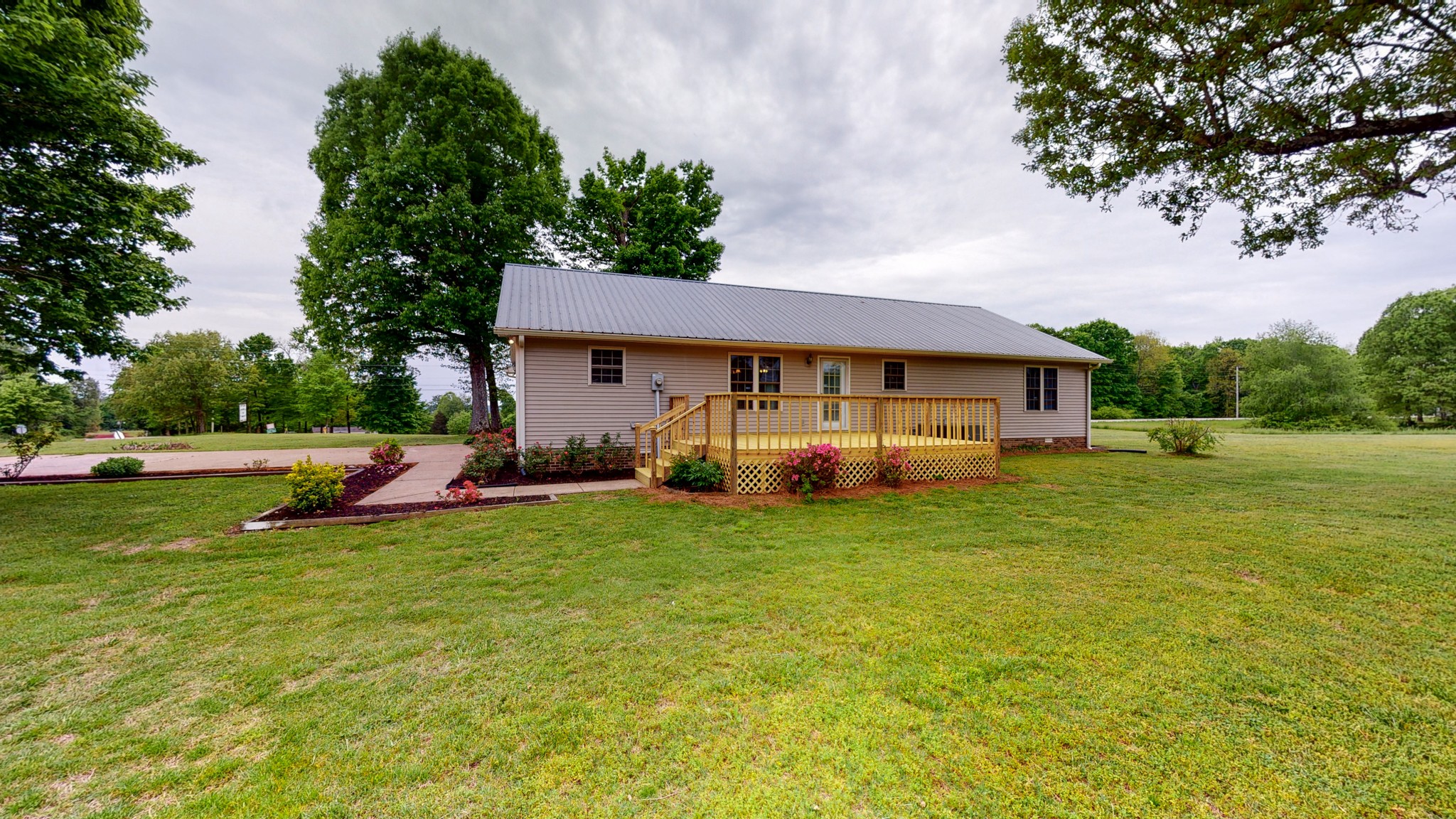 1009 Lower Shipps Bend Road North Centerville, TN 37033 - Photo 22 of 34 Gallery Image 22