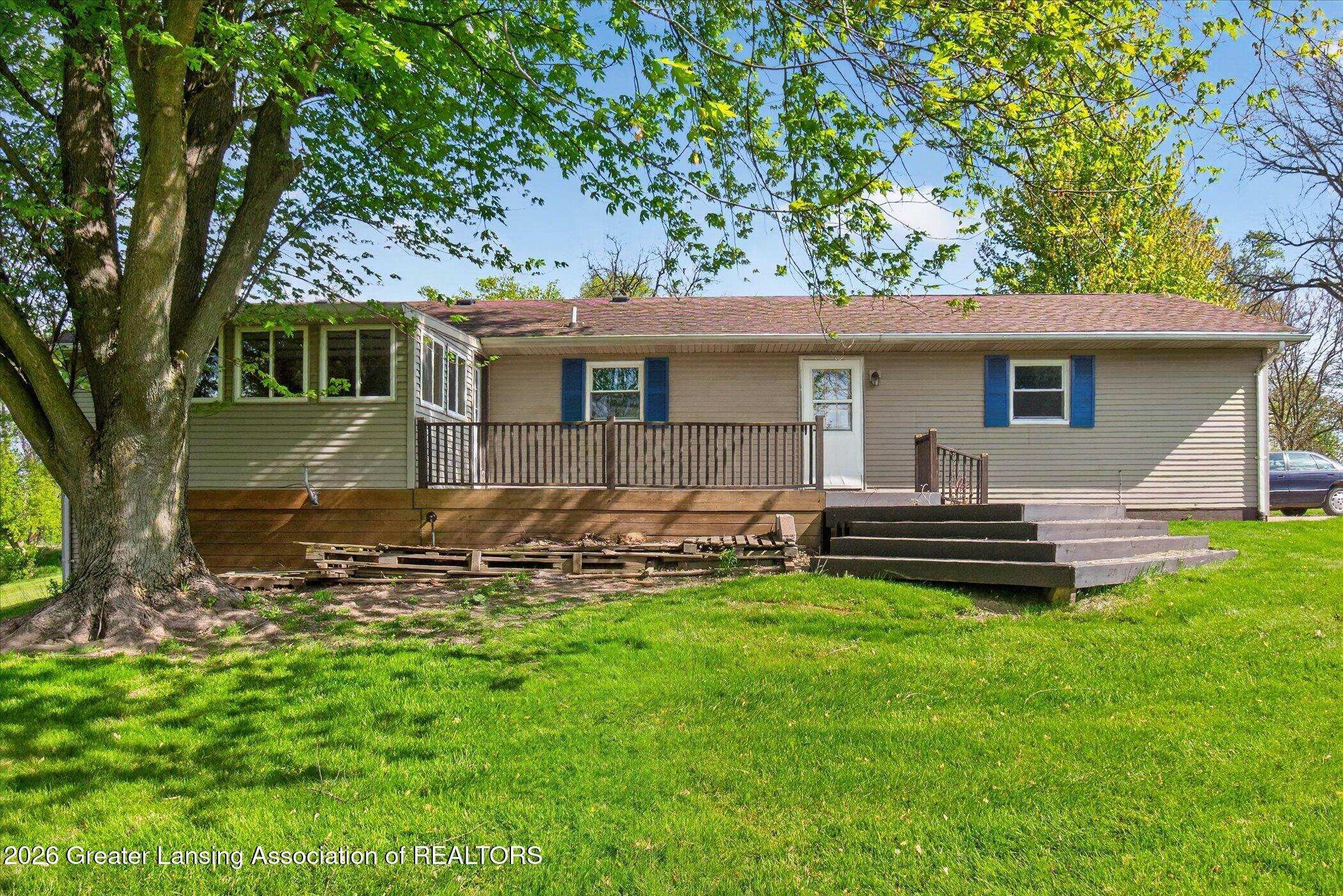 8415 Church Road St. Johns, MI 48879 - Photo 57 of 76 55-8415-Church-Rd-WindowStill-Photograph