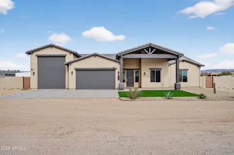 $1,049,000 | 2120 West Tanya Trail, Phoenix, AZ 85086