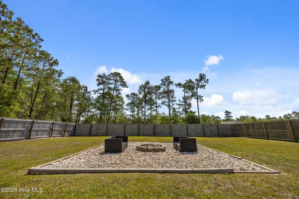 $2,100 | 186 Everett Yopp Drive, Sneads Ferry, NC 28460