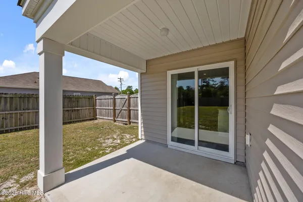 $2,100 | 186 Everett Yopp Drive, Sneads Ferry, NC 28460