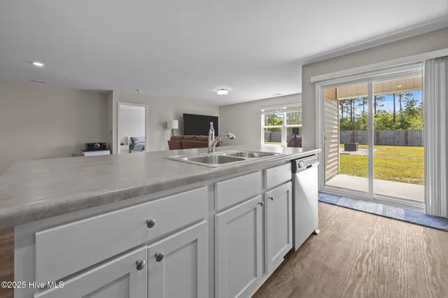 $2,100 | 186 Everett Yopp Drive, Sneads Ferry, NC 28460