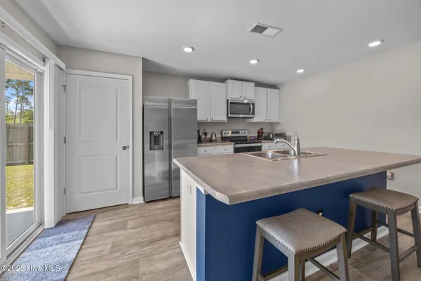 $2,100 | 186 Everett Yopp Drive, Sneads Ferry, NC 28460