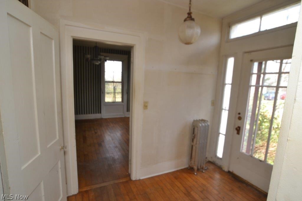 4666 Grayton Road Cleveland, OH 44135 - Photo 15 of 27 Foyer