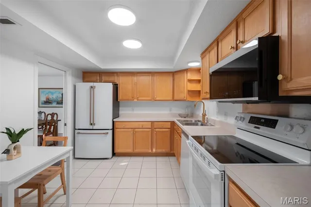 $192,500 | 917 Claytonbrook Drive, Unit 3, Ballwin, MO 63011