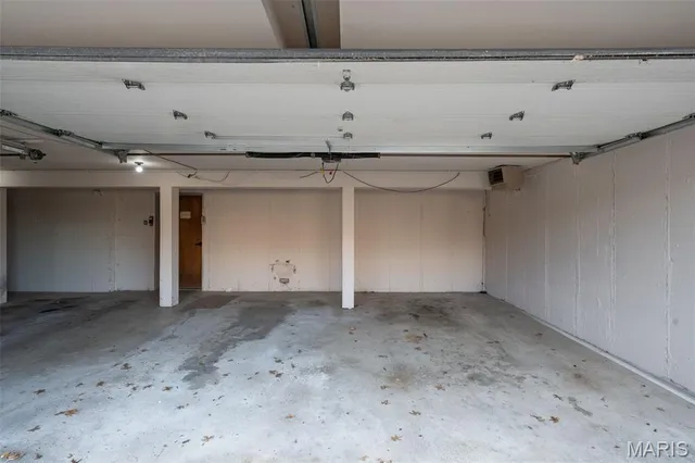 $192,500 | 917 Claytonbrook Drive, Unit 3, Ballwin, MO 63011