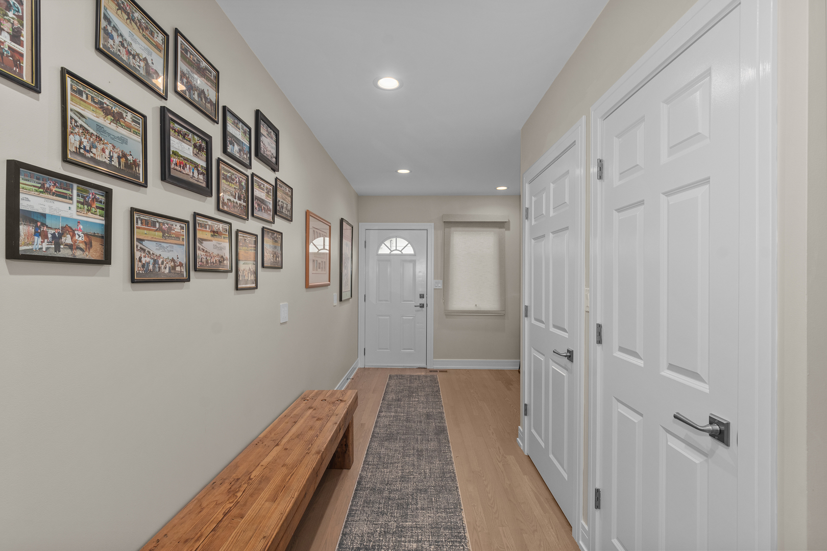 20 Colony Lane Deerfield, IL 60015 - Photo 19 of 33 a view of a hallway with entryway