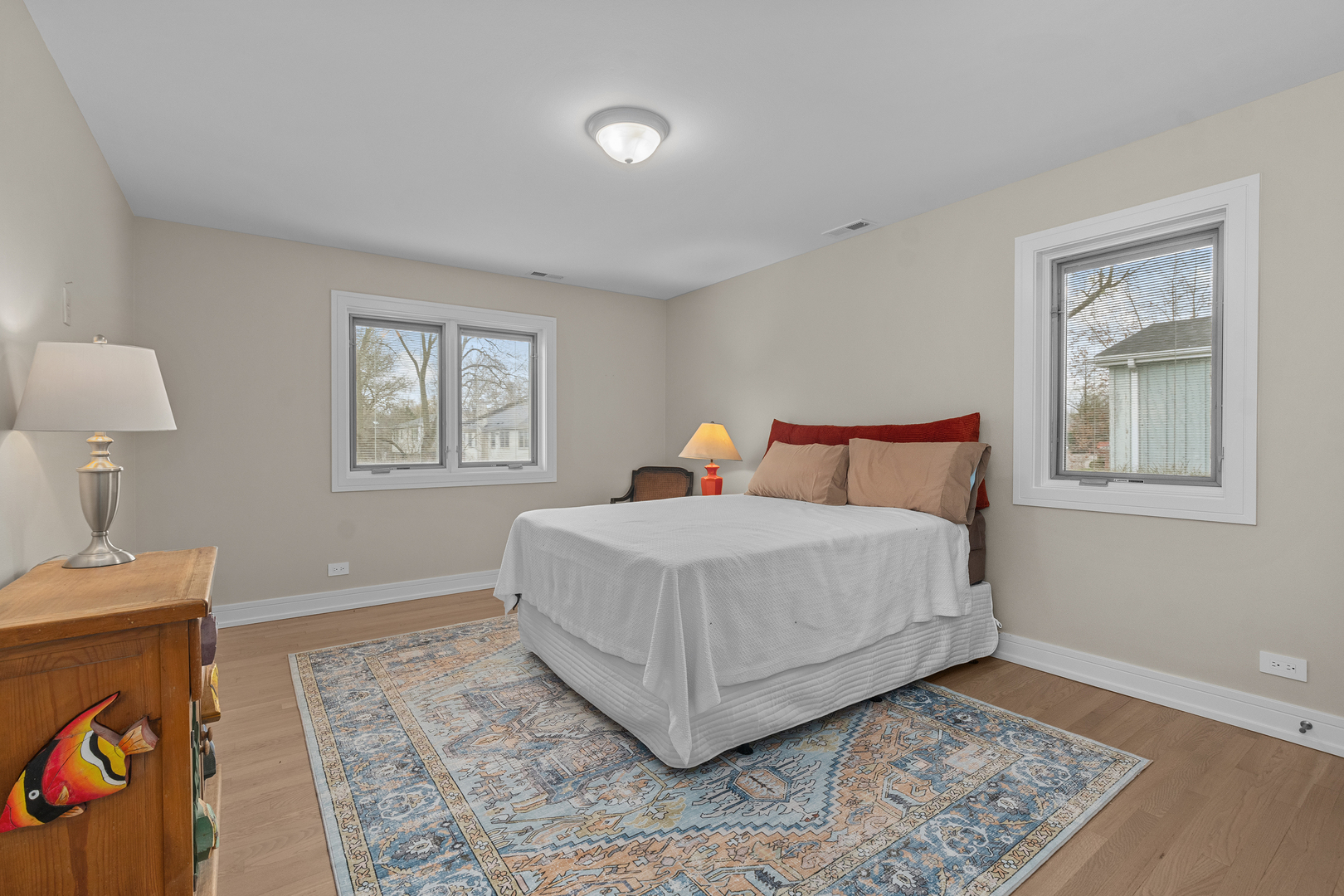 20 Colony Lane Deerfield, IL 60015 - Photo 22 of 33 a bedroom with a bed and a window