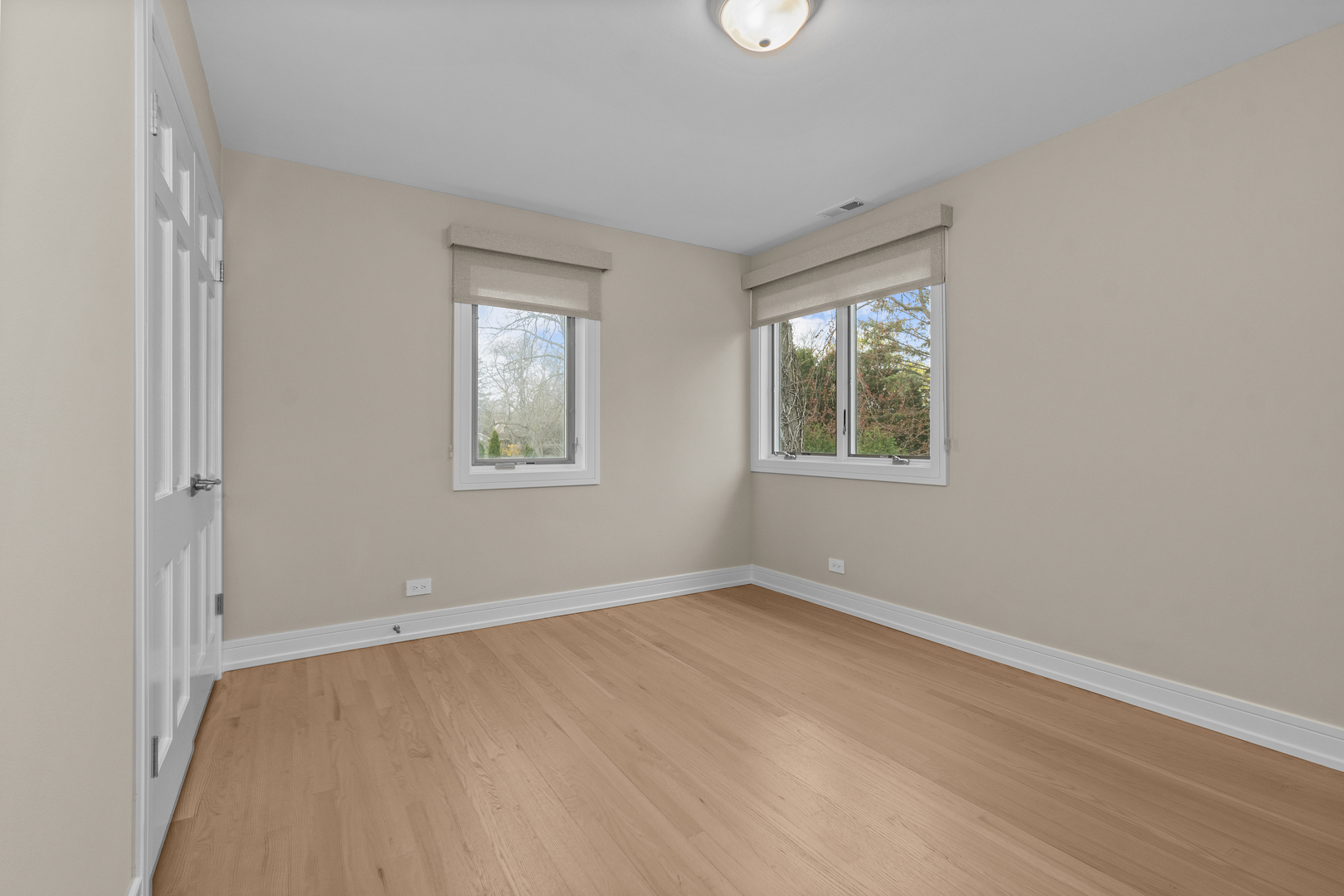 20 Colony Lane Deerfield, IL 60015 - Photo 24 of 33 an empty room with windows