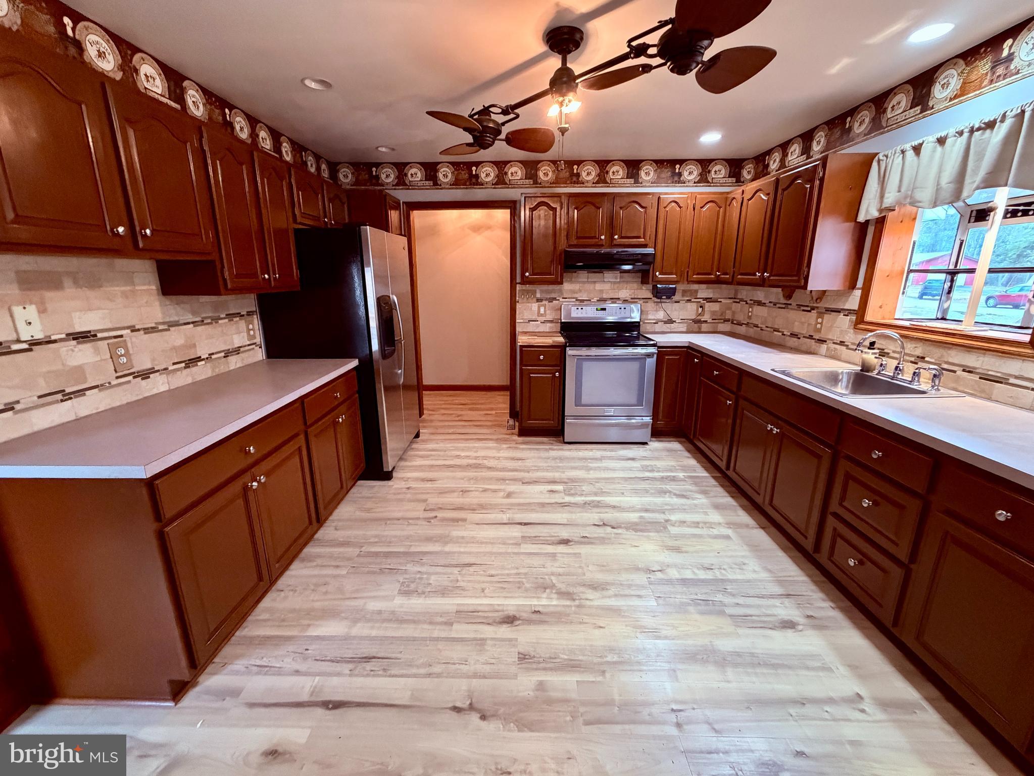 26553 Broadkill Road Milton, DE 19968 - Photo 13 of 33