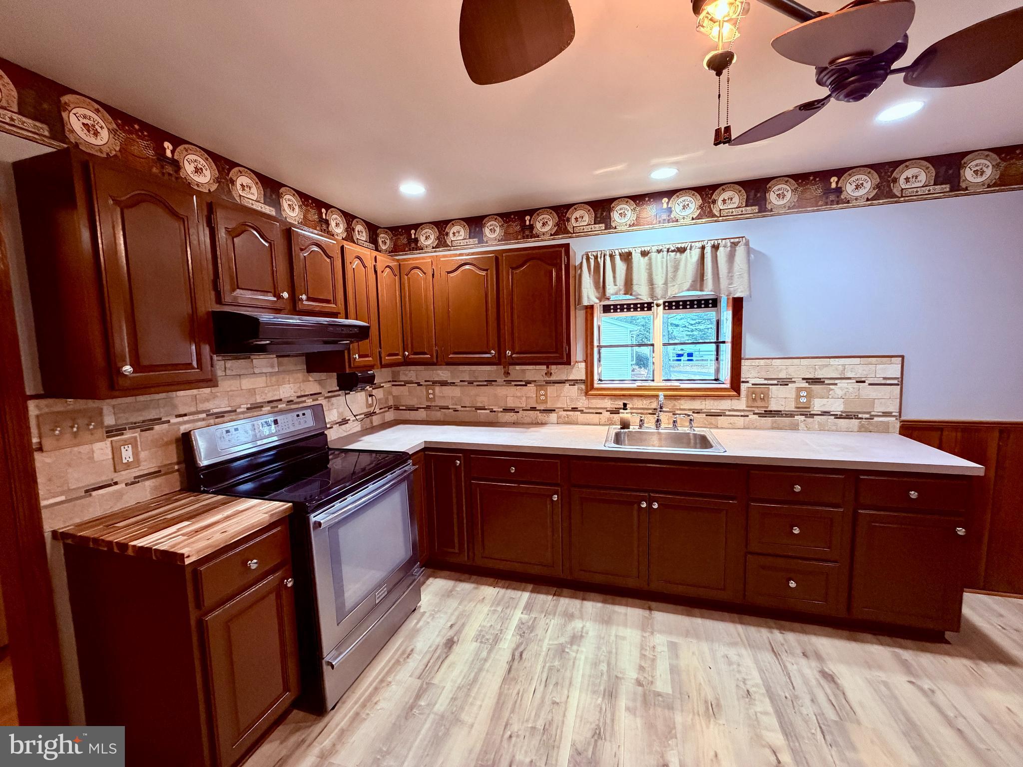 26553 Broadkill Road Milton, DE 19968 - Photo 17 of 33