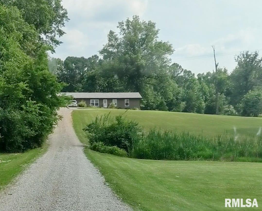 7550 Peach Orchard Road Sesser, IL 62884 - Photo 1 of 12