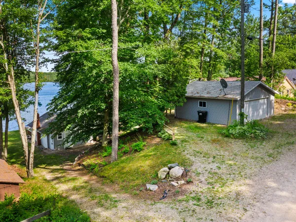 $360,000 | 19116 Kenny Drive, Big Rapids, MI 49307
