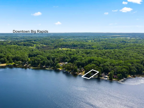 $360,000 | 19116 Kenny Drive, Big Rapids, MI 49307