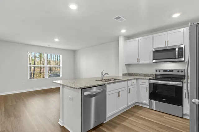 $2,000 | 640 Golden Resin Road, Conway, SC 29526