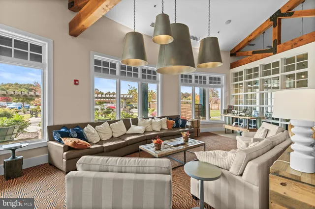 $650,000 | 105 Cabbage White Dr Lake, Front Royal, VA 22630