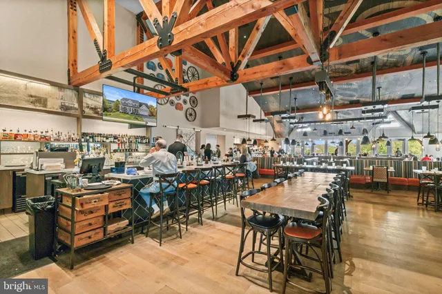 $650,000 | 105 Cabbage White Dr Lake, Front Royal, VA 22630