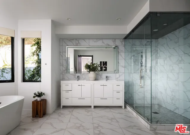 $4,799,000 | 3820 Knobhill Drive, Sherman Oaks, CA 91423