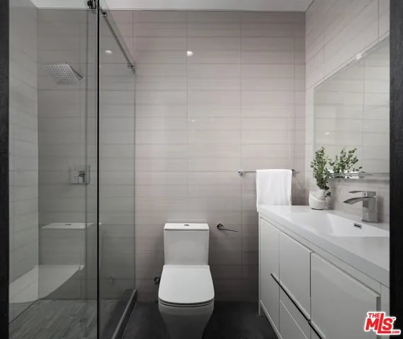 $4,799,000 | 3820 Knobhill Drive, Sherman Oaks, CA 91423