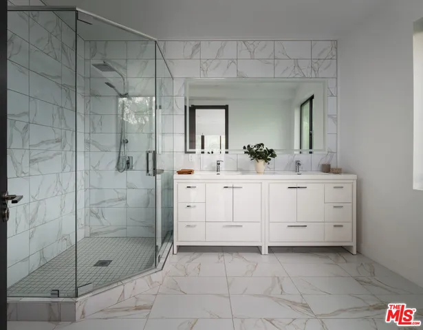 $4,799,000 | 3820 Knobhill Drive, Sherman Oaks, CA 91423