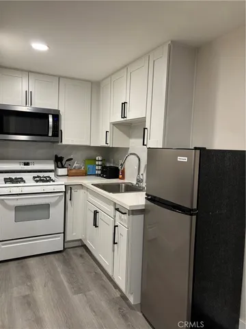 $2,750,000 | 1830 East Villa Street, Pasadena, CA 91107