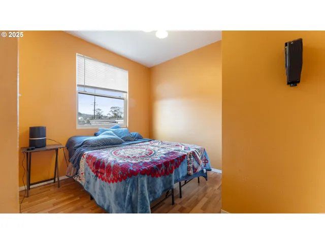 $329,999 | 63776 Flanagan Road, Coos Bay, OR 97420