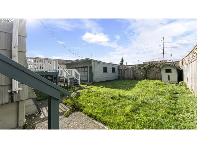 $329,999 | 63776 Flanagan Road, Coos Bay, OR 97420