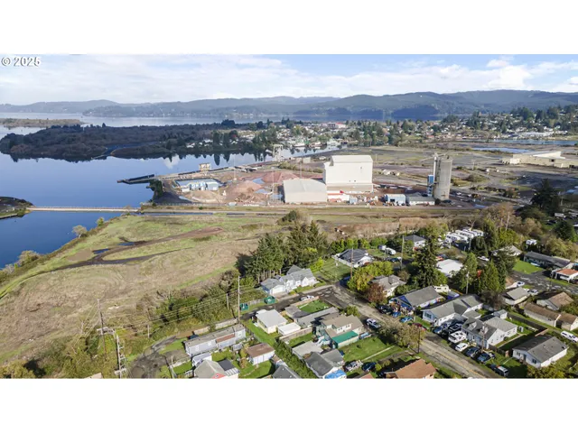 $329,999 | 63776 Flanagan Road, Coos Bay, OR 97420