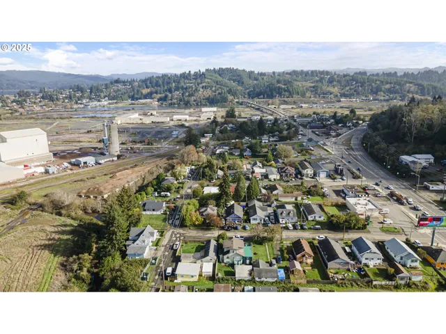 $329,999 | 63776 Flanagan Road, Coos Bay, OR 97420