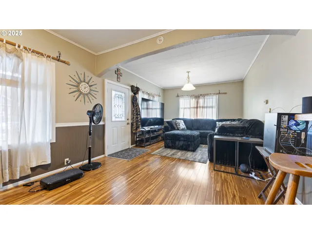 $329,999 | 63776 Flanagan Road, Coos Bay, OR 97420