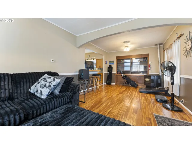 $329,999 | 63776 Flanagan Road, Coos Bay, OR 97420