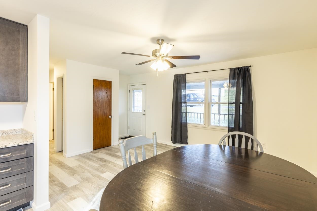 176 West Riverside Drive Timberville, VA 22853 - Photo 6 of 32 Gallery Image 6