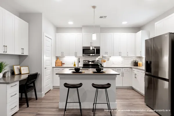 $2,400 | 28325-119 Birnham Woods Drive, Spring, TX 77386