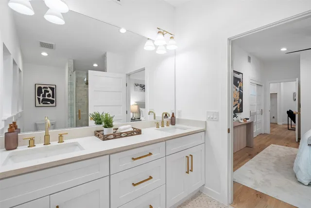 $725,000 | 919 Gene Johnson Street, Austin, TX 78751