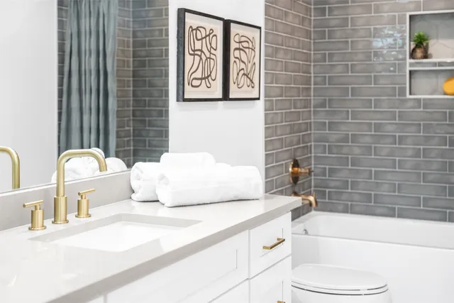 $725,000 | 919 Gene Johnson Street, Austin, TX 78751