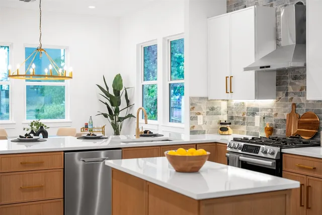 $725,000 | 919 Gene Johnson Street, Austin, TX 78751