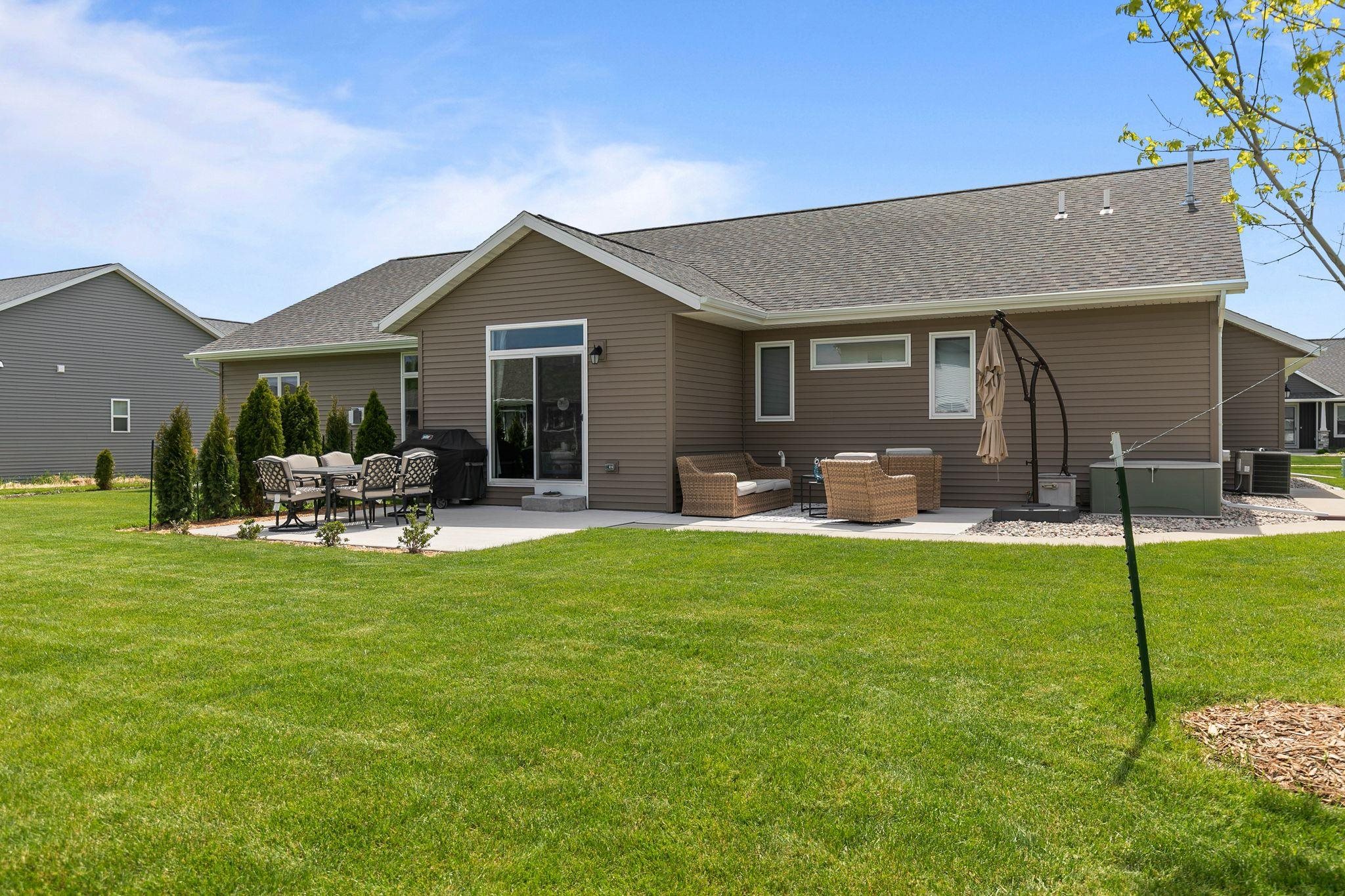 2934 East Turquoise Lane Appleton, WI 54913 - Photo 3 of 39