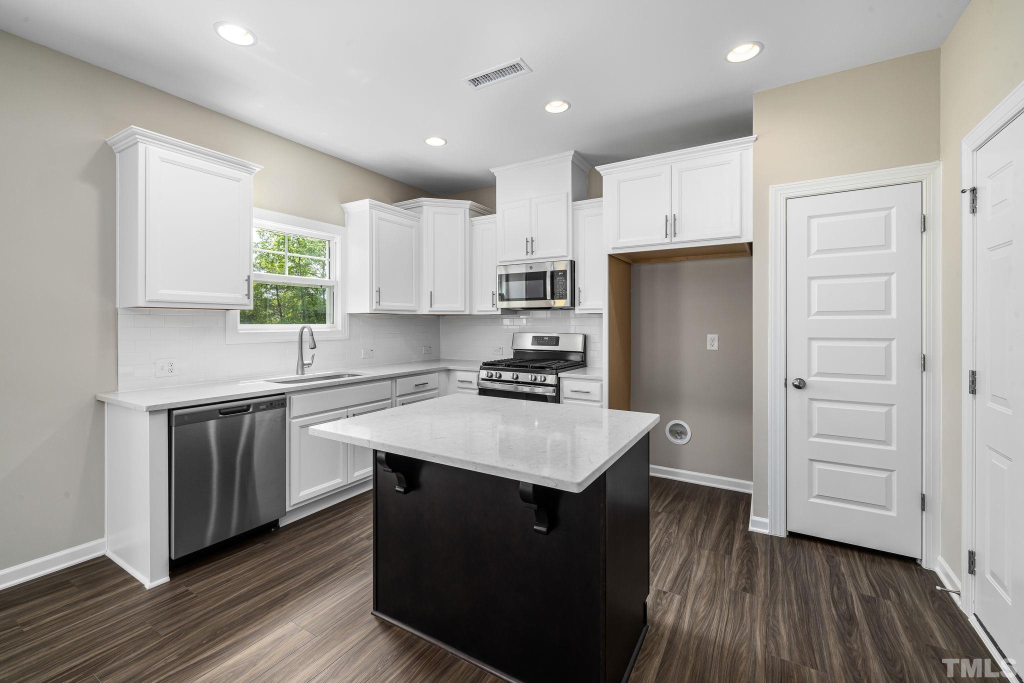 1445 Tawny View Lane Raleigh, NC 27603 - Photo 10 of 31 Gallery Image 10