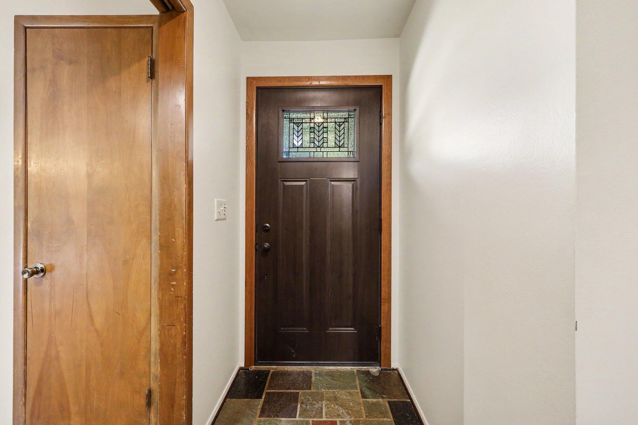 173 Mohawk Street Jackson, MI 49203 - Photo 5 of 35 005_file_8271