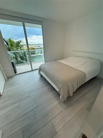 $4,000 | 5900 Collins Avenue, Unit 705, Miami Beach, FL 33140