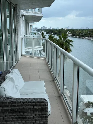 $4,000 | 5900 Collins Avenue, Unit 705, Miami Beach, FL 33140
