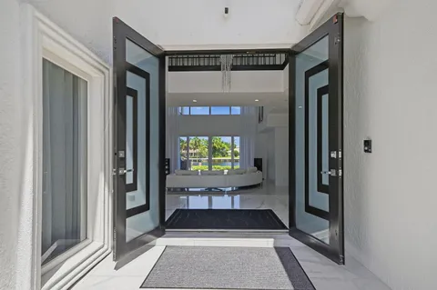 $5,995,000 | 5600 Coastal Drive, Boca Raton, FL 33487