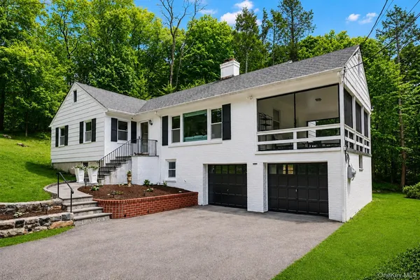$1,099,000 | 28 Valley View Road, Chappaqua, NY 10514