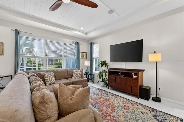 $374,000 | 5515 Golden Isles Drive, Apollo Beach, FL 33572